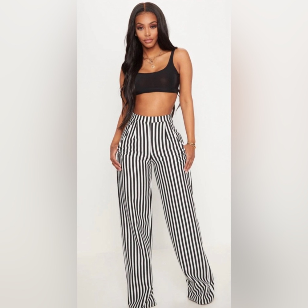 PrettyLittleThing Shape Wide Leg Striped Pants